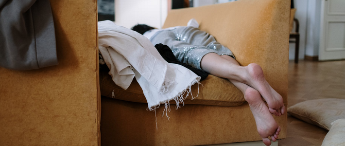 How to Care for Swollen Feet: Effective Tips and Solutions